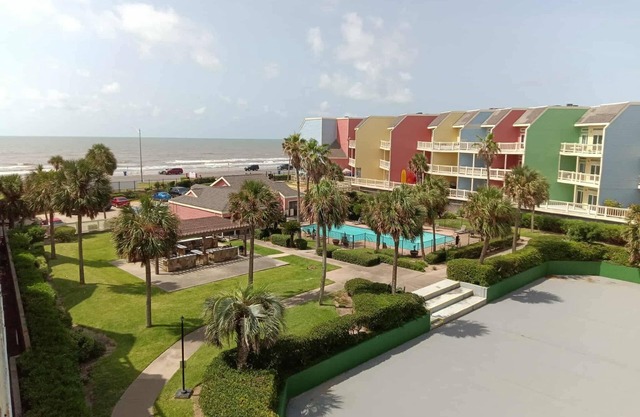 Charming 1-bedroom apartment in marvelous Galveston, TX.