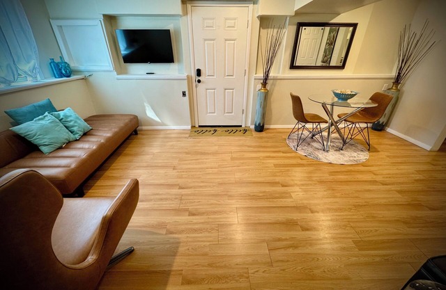 Charming 1-bedroom apartment in Naugatuck available for short term rental.