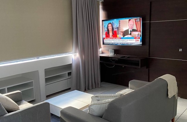Charming 2-bedroom apartment in beautiful Boa Viagem Recife with WiFi, AC