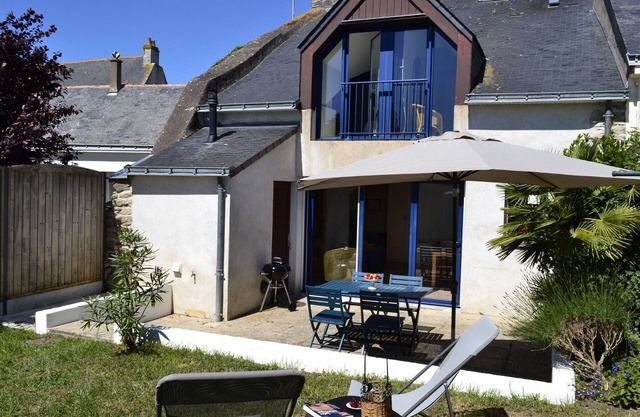 Casa con Terraza, Jardín y WiFi en un Pueblo con Encanto Cerca de Guérande
