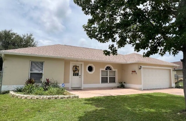 Charming 3-bedroom house in Kissimmee with AC, WiFi