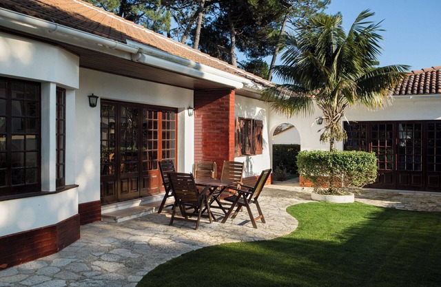 Charming 3-Bedroom House with Annex, BBQ and Terrace