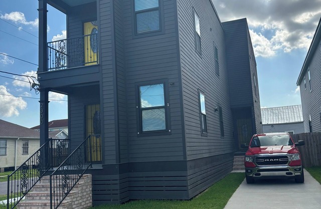 Charming 3-bedroom house in fabulous New Orleans with WiFi, AC