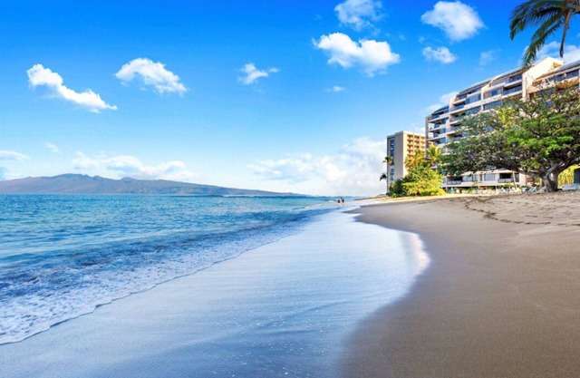 Charming 3 bedroom villa with WiFi, fitness room in Lahaina.
