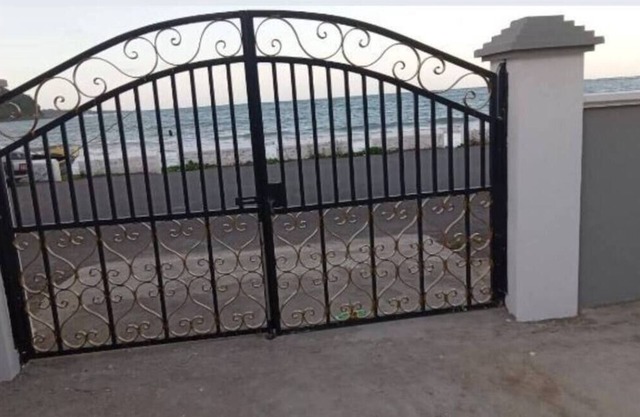 Charming 3-bedroom house in lovely Port Maria with AC, and WiFi,