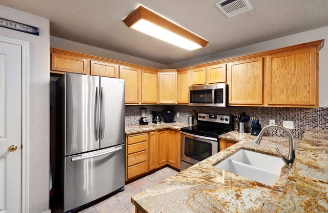 Charming 4-bedroom Hill Country Home near San Marcos & New Braunfels