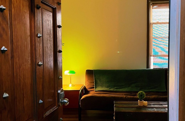 Charming 4-bedroom house with WiFi in trendy Ironbound, Newark