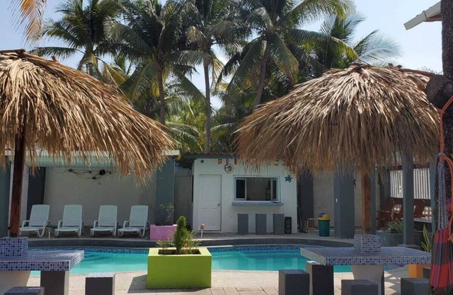 Charming 4-bedroom house with AC and WiFi in delightful La Libertad