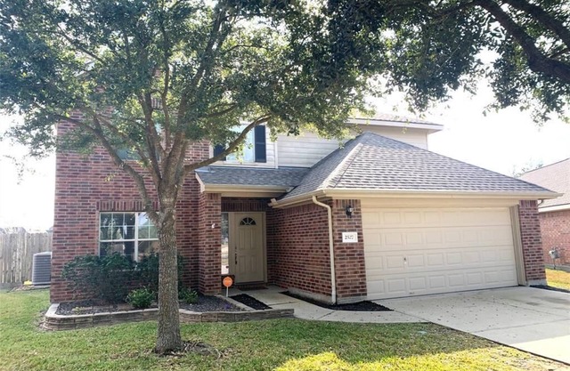 Charming 4-BR Home for Rent!