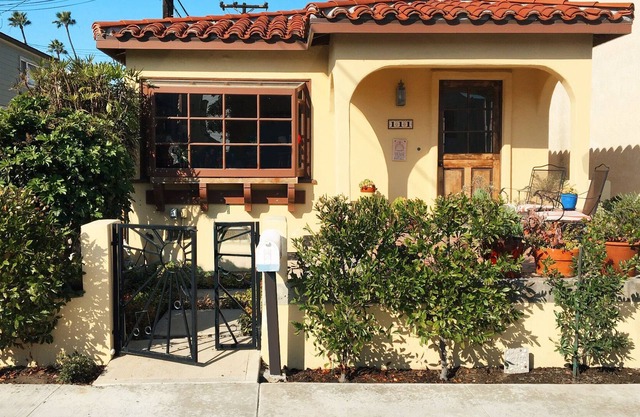 Seal Beach Bungalow - Pasos a la playa y a la calle principal