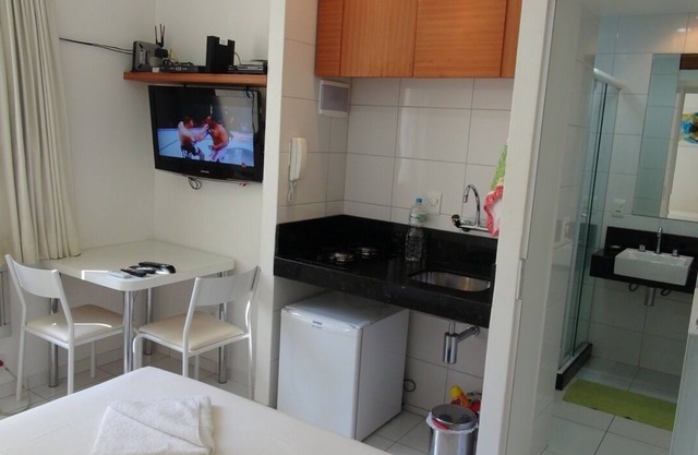 Encantador apartamento a 50 metros de la playa de Copacabana. Seguro y tranquilo.