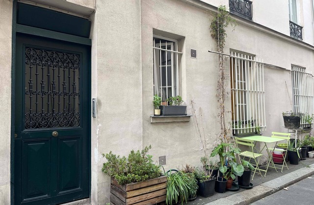 Charming apartment in the heart of Paris