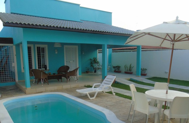 Encantadora casa de playa con piscina en Serrambi