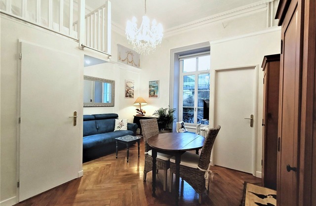 ¡Apartamento acogedor en el centro de Aix-les-Bains con todas las comodidades y WiFi!
