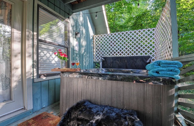 Charming chalet just 4 min to Gatlinburg strip-National park & Ober Mountain.