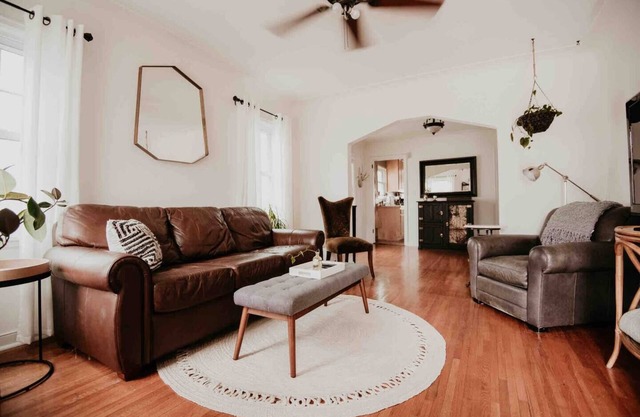 CHARMING CITY TUDOR, CHARMING CITY TUDOR GET AWAY