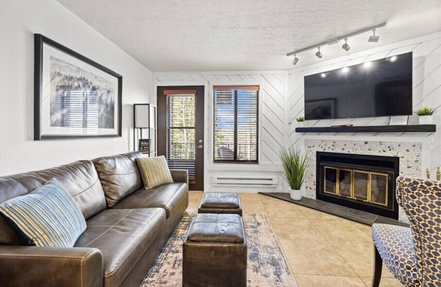 Charming Condo near Navajo Lift