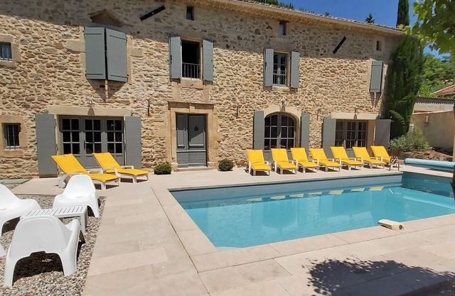 Casa con encanto, aire acondicionado, piscina climatizada, región de Uzès