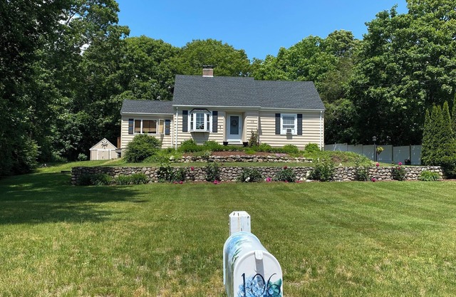 Charming Dunn’s Corners Westerly Cape