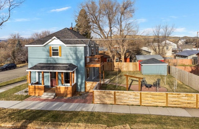 Charming family retreat in Livingston