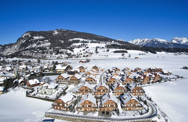 Charming flat with garden and mountain panorama