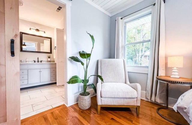 Charming Home w/ King Beds, Fire Pit+Table Tennis
