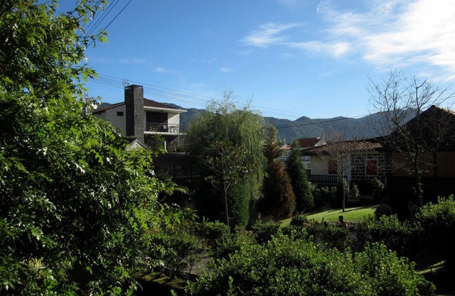 Casa con Encanto, con una ubicación única por los baños termales en el valle de Furnas