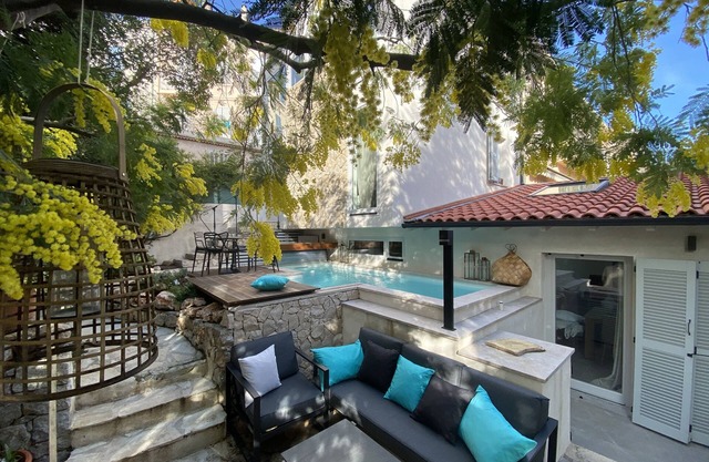 Casita muy bonita con jardín cerca de Croisette y playas.