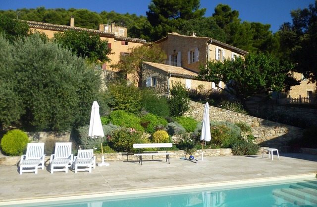 Encantadora casa con piscina en Crillon a los pies de Ventoux. Vista excepcional