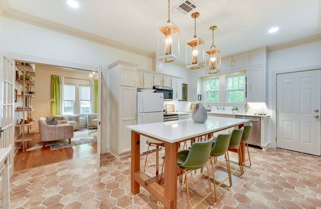 Charming Lake Charles Vacation Rental w/ Yard