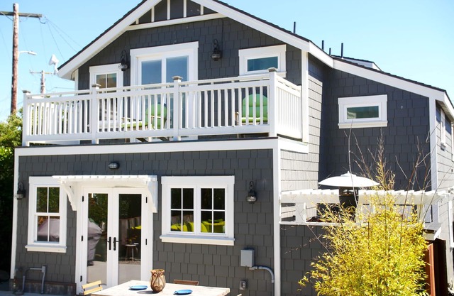 Charming modern bungalow w/ hot tub steps away from the beach