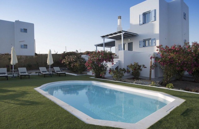 Charming Naxos Villa | 4 Bedrooms | Villa Lelouch | Spacious Outdoor Area with Private Pool | Pyrgaki