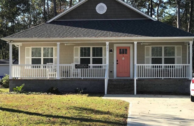 * NUEVO Oak Island 3BR / 2BA Cottage - Perfecto para su próxima escapada a la playa *
