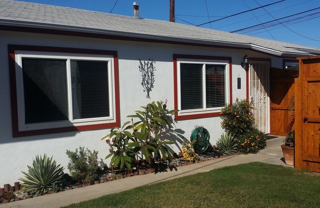 Ocean Beach Bungalow con 1 cuadra de la playa