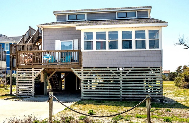 Casa recién remodelada a pasos de la playa en South Nags Head