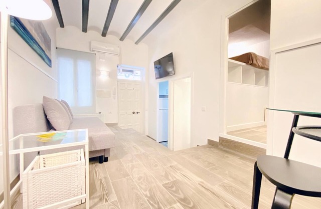 Charming Paseo de los Olmos - Estudio para 3 PAX, Wifi gratis, Parking gratuito