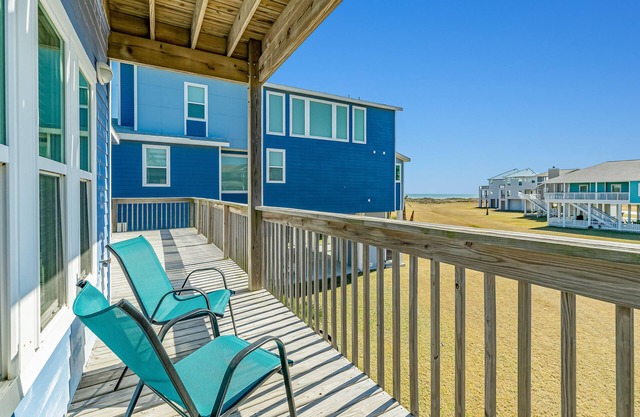 Charming Playa San Luis Getaway w/ Gulf Views & Decks -- Near Coast