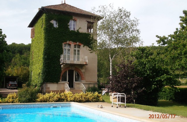 presbiterio encantador en Figeac