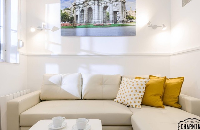 Charming Puerta de Toledo II - Estudio para 4 PAX, Wifi gratis, Parking gratuito