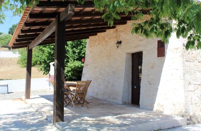 Trullo reformado con encanto con piscina climatizada privada e Internet de alta velocidad