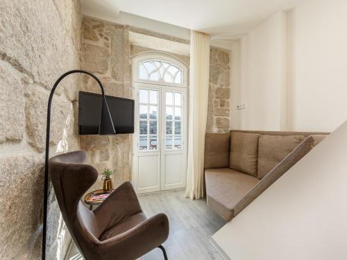 Charming riverview apartment in Porto