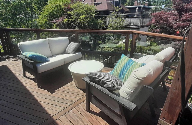 South End Victorian Home apartment - pet friendly!