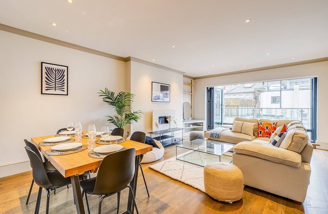 Charming, Spacious 5 Bed Mews House - Kensington
