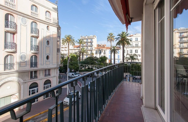 encantador centro de estudio Croisette de Cannes frente al mar