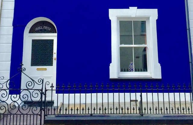 Encantadora cabaña costera recientemente renovada de tres dormitorios - estacionamiento fuera de la carretera