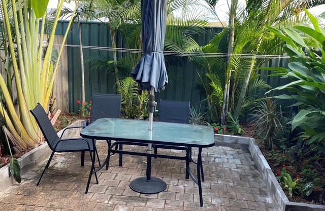 Charming Townhouse. Relax in our warm, townhouse just 8 min Kirra Coolangatta.