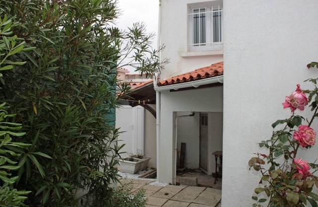 Casa en el corazón de La Tranche-sur-Mer, cerca de la playa, con terraza y parking