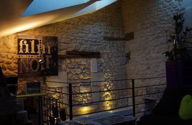 Encantadora casa de pueblo, 5 min. Angoulême