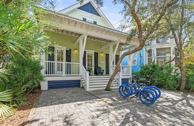 Charming WaterColor Retreat | Walk to Beach Club + Seaside