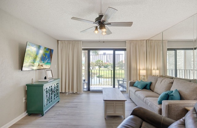 Check it out--> ROOMY upgraded villa: double balconies, by beach, restaurants